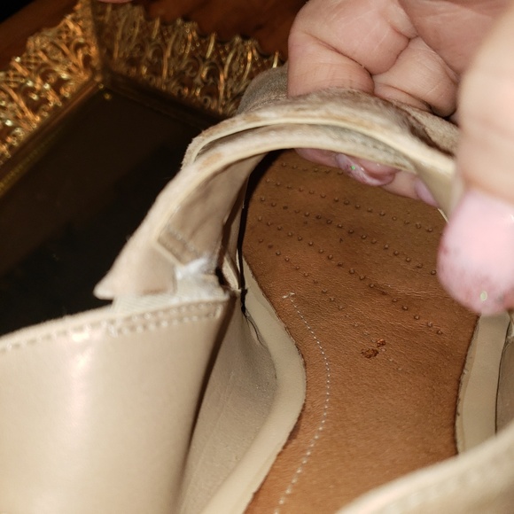 Clark Artisan Wedges EUC - Picture 6 of 7